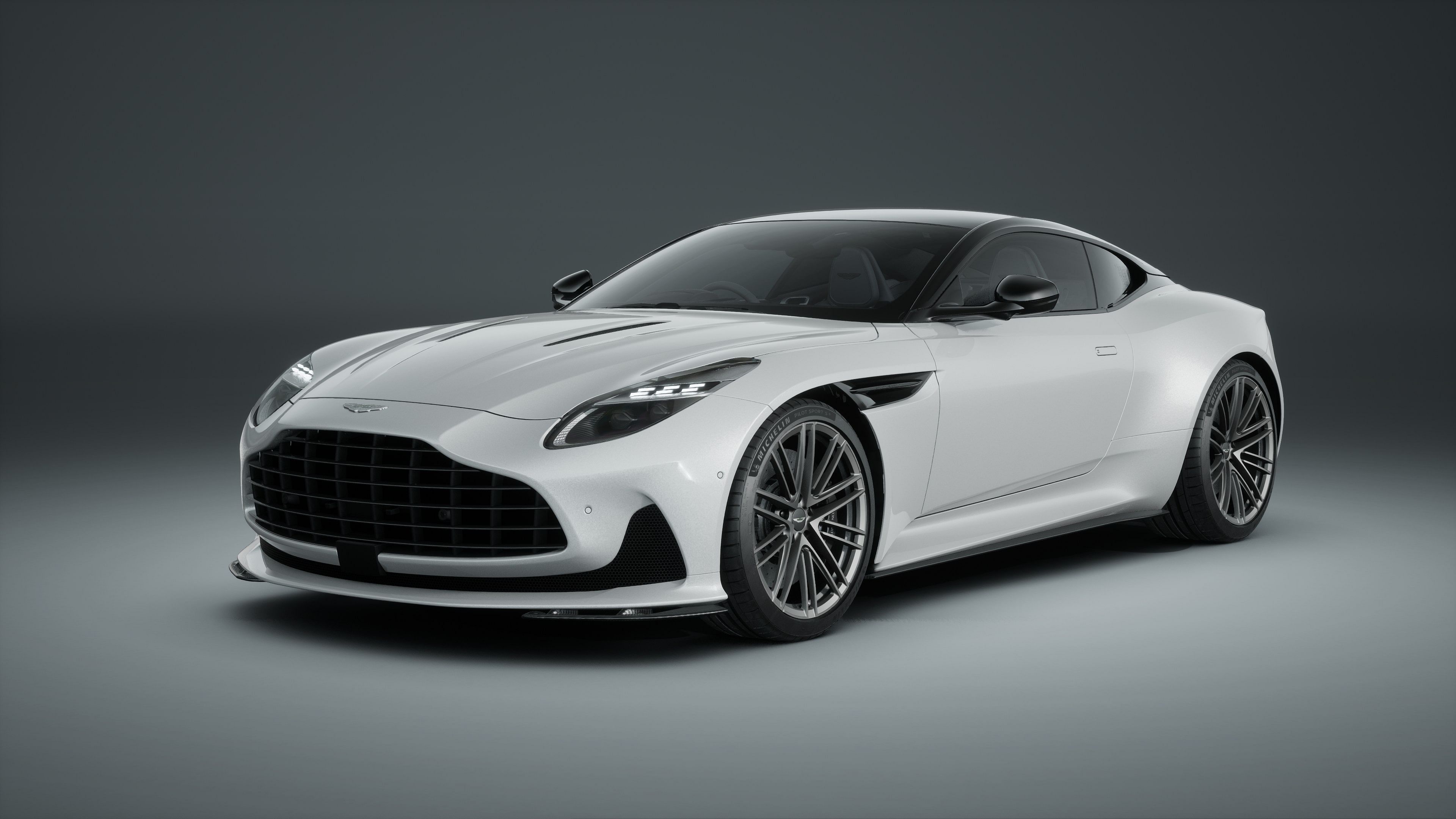 Aston Martin DB12