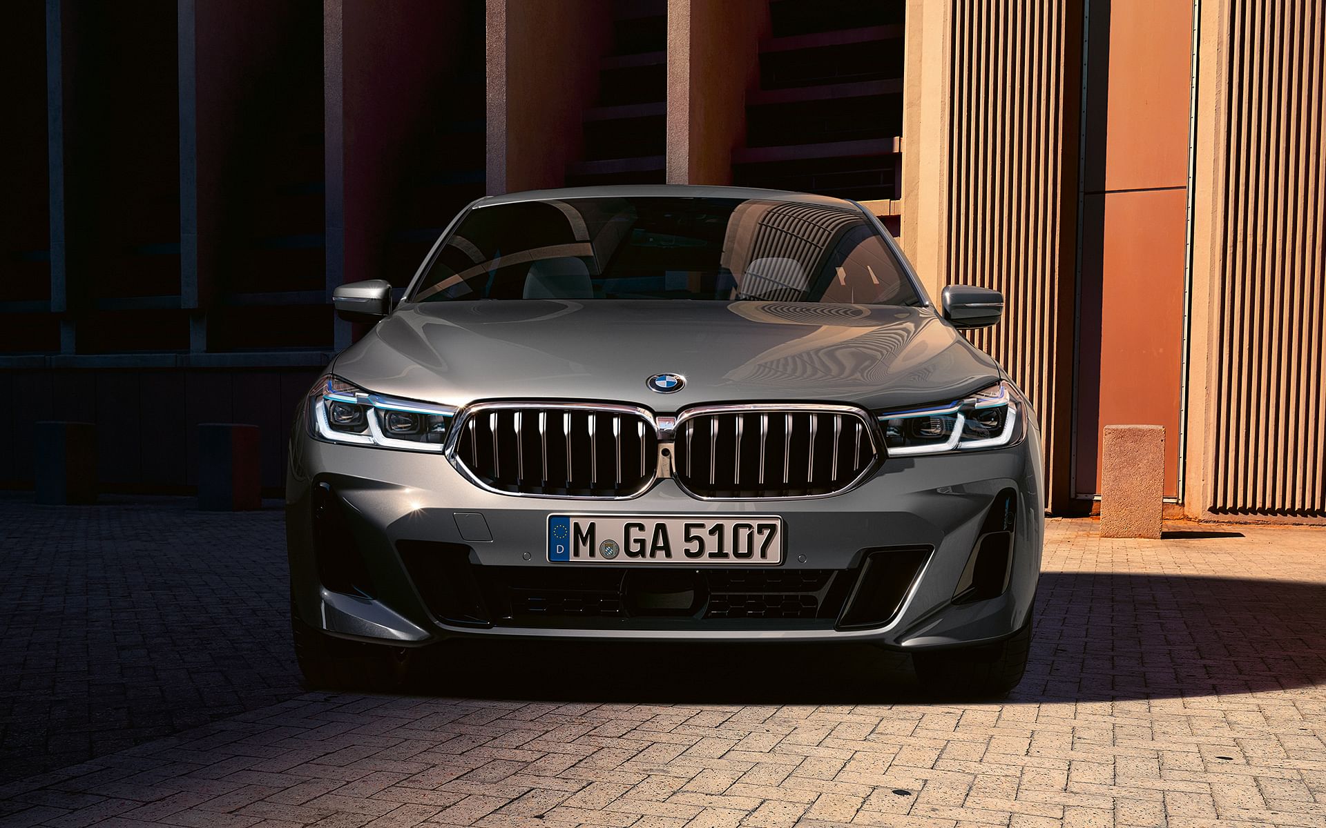 6 Series GT