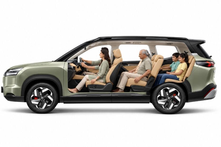 MG Hector Tomahawk EV
