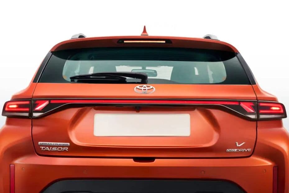 Stylish Connected LED Tail Lamp
