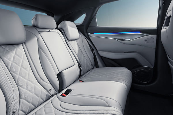BYD Sealion 7