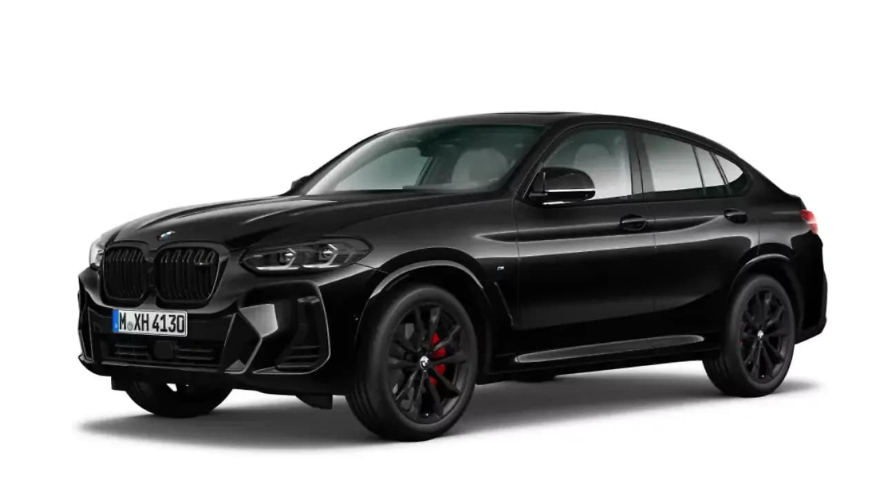 BMW X4 M40i in Black Sapphire