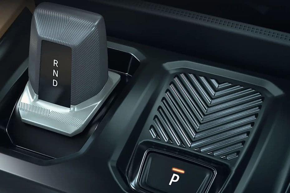 Nissan Tekton
