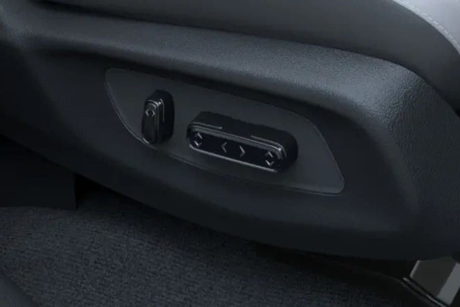 Power Adjustable Front Seats