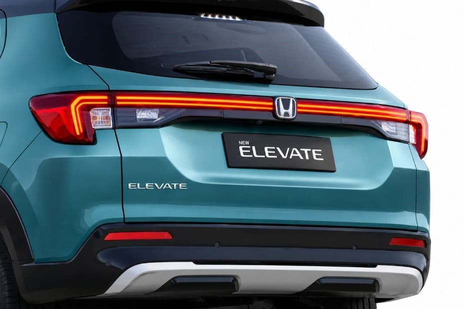Connected Signature LED Tail Lamp