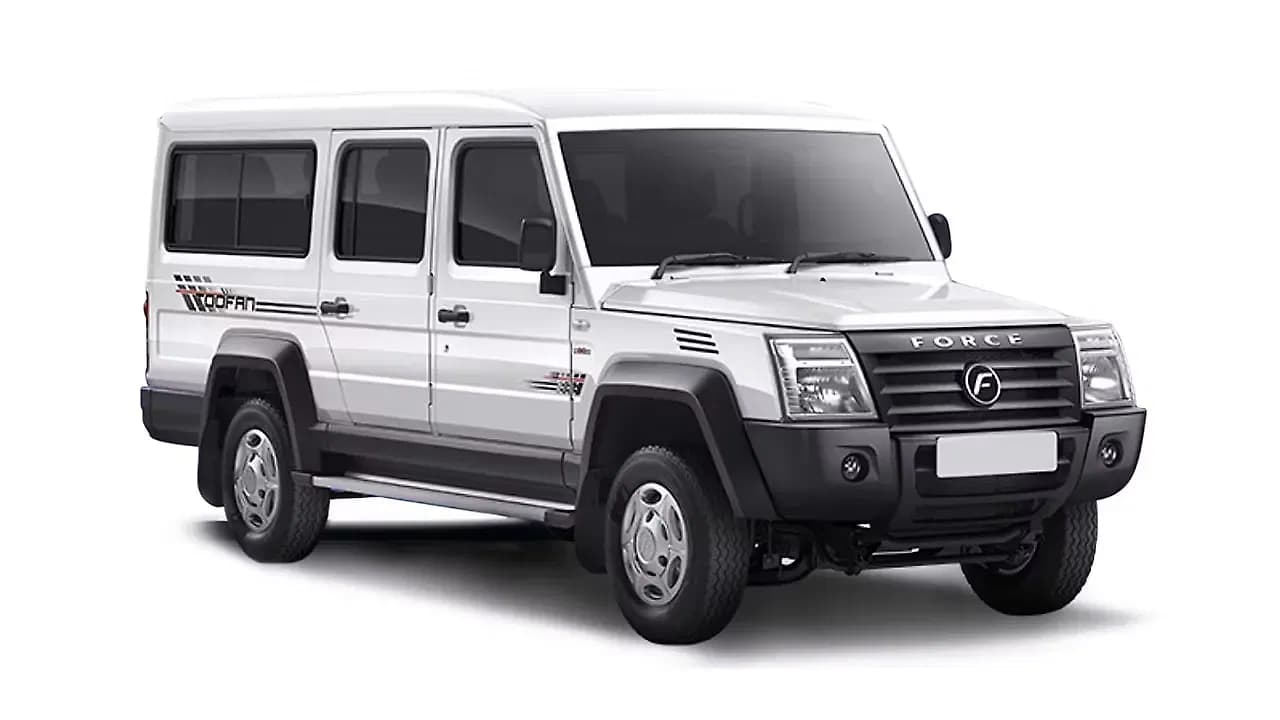 Force Motors Trax Cruiser in white