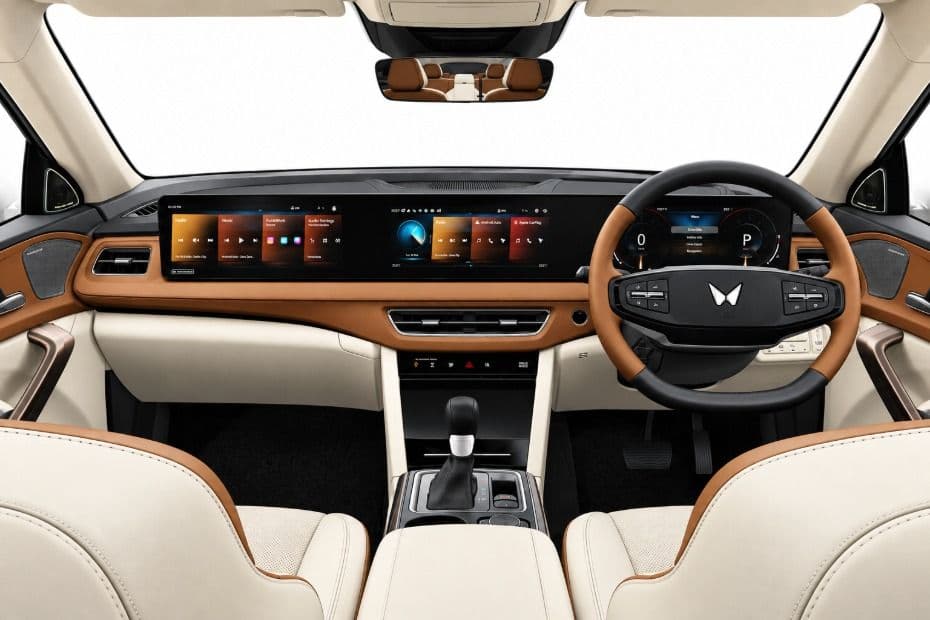 Mahindra XUV 7XO