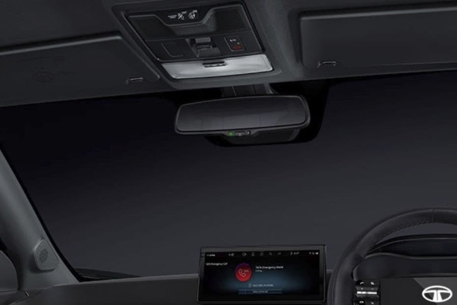 Interior mirror showing the rearward view from the driver’s position